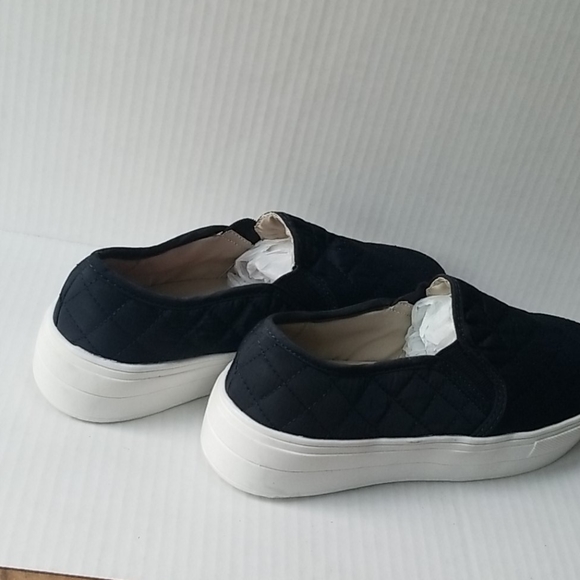 SOLD!!!SIZE 6.5 Wanted Railway Black Sneakers - Picture 3 of 7